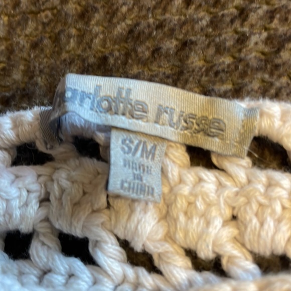 Charlotte Russe knit halter top,size med - Picture 2 of 6